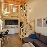 Charming And Quiet *