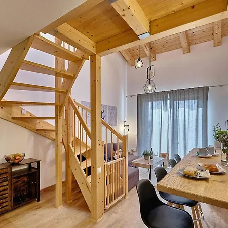 Charming And Quiet *