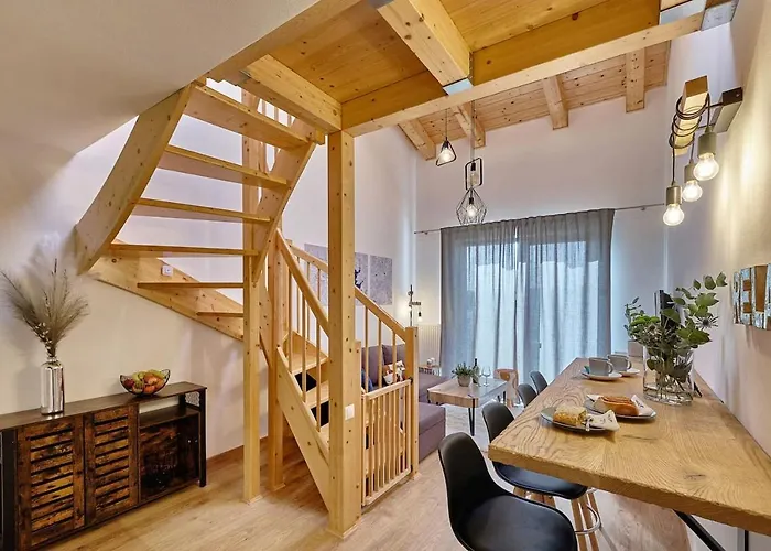 Charming And Quiet *
